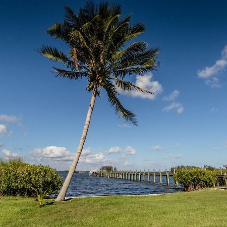 Island View Cottages Sebastian Exterior foto