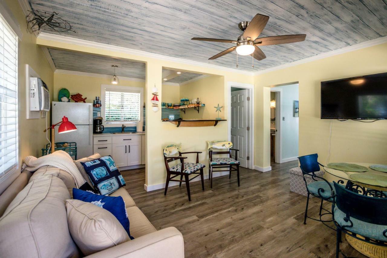 Island View Cottages Sebastian Exterior foto